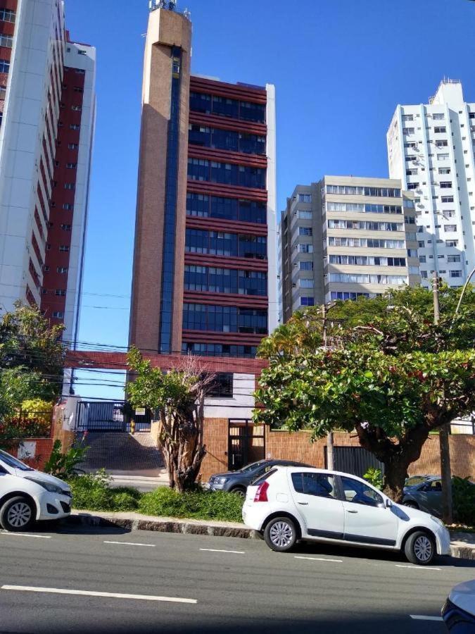 Maravilhoso Apartamento 2 Quartos Com Ofuro Porto Da Barra Salvador Summer Barra Flat 外观 照片