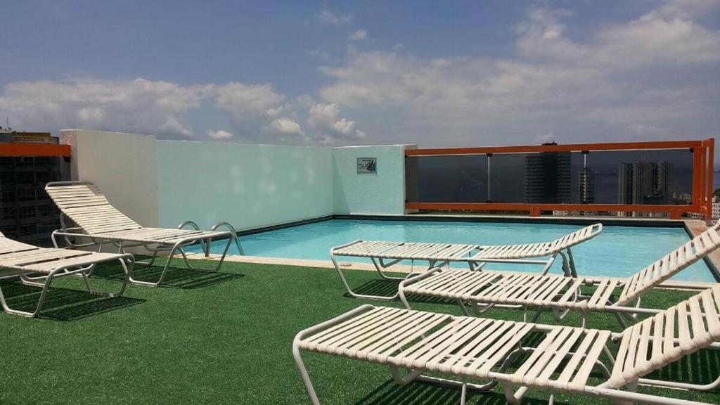 Maravilhoso Apartamento 2 Quartos Com Ofuro Porto Da Barra Salvador Summer Barra Flat 外观 照片